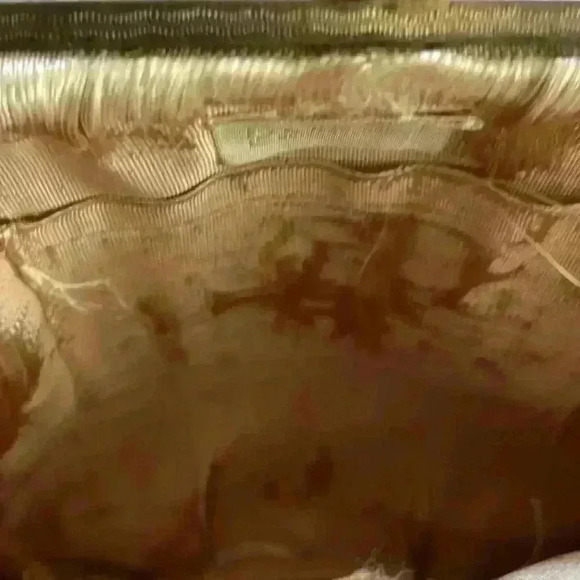 1940s Victorian black, embroidered coin purse with gold chain - Picture 4 of 5